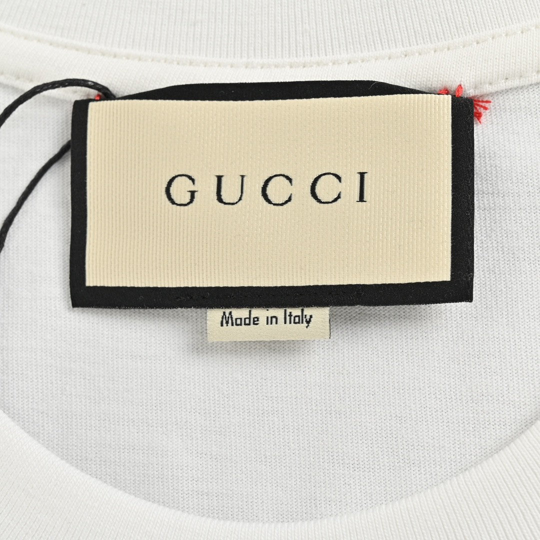 Gucci White T-Shirt with Overlapping Logo