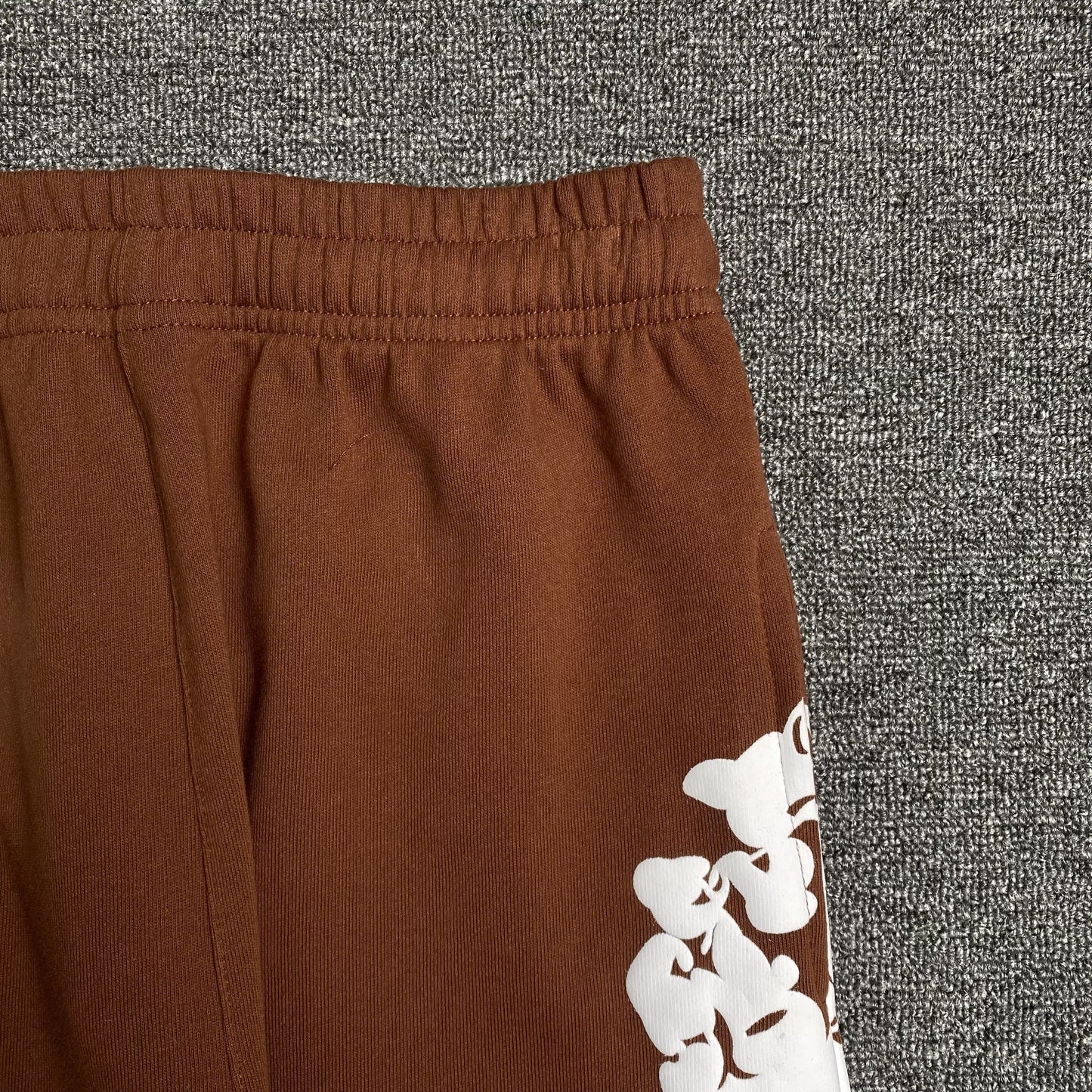 DENIM TEARS COTTON WREATH SWEATPANTS BROWN