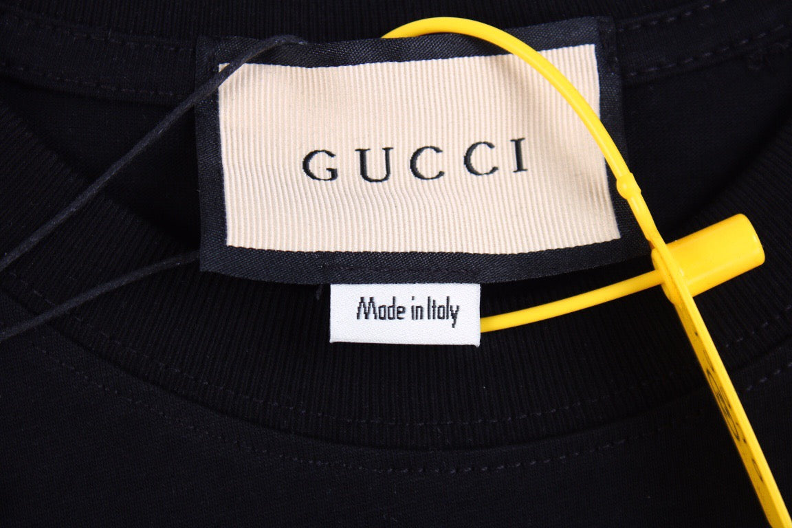 Gucci T-shirt with Embroidered Cities