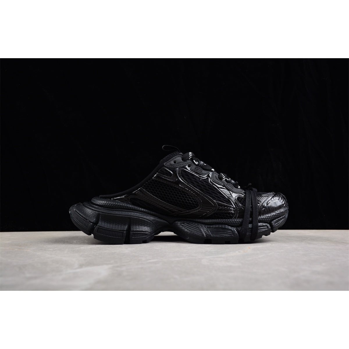 BALENCIAGA 3XL MULE x ALL BLACK