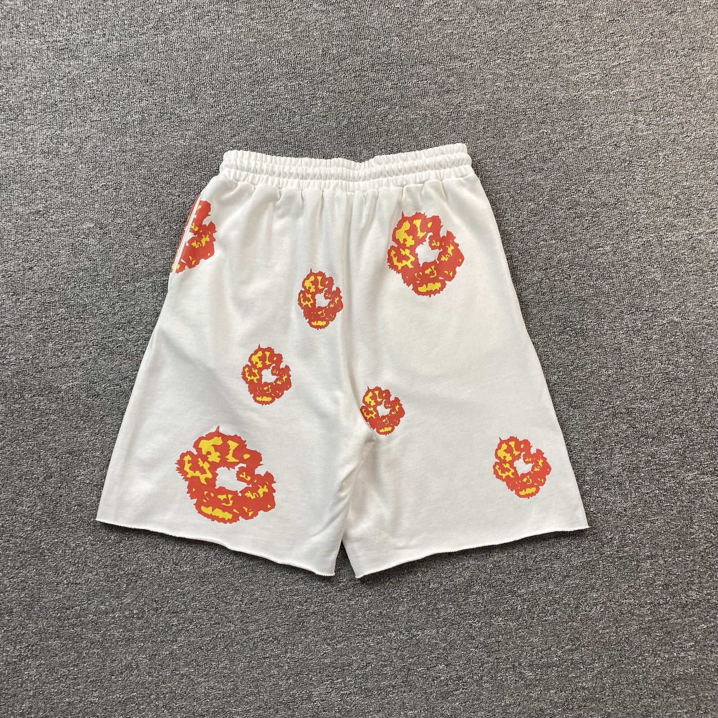 DENIM TEARS x OFFSET COTTON WREATH SHORTS WHITE