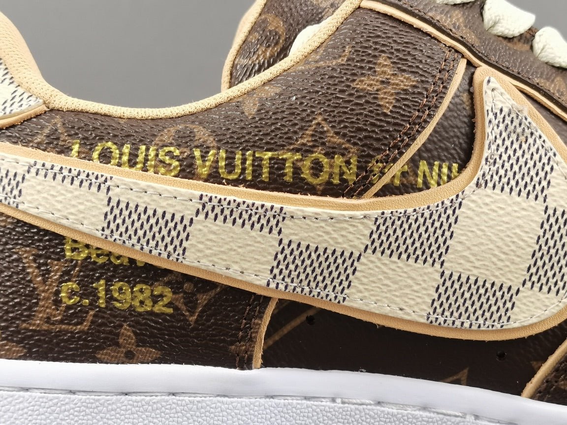 NIKE AIR FORCE 1 x LOUIS VUITTON BROWN